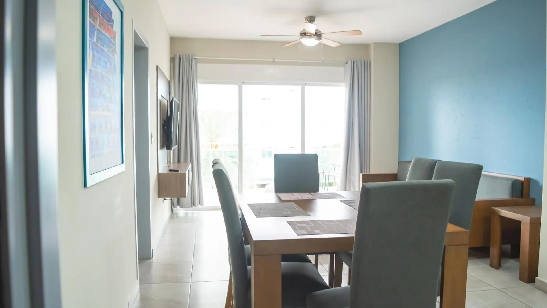 Condominio Con Una Bonita Vista Del Puerto Deportivo De G P S Rentas Mazatlán